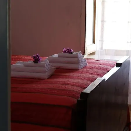 Casa Stella Nell'aia بيت للعطل