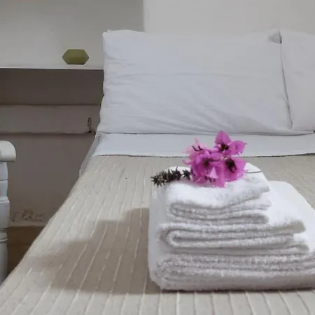 Casa Stella Nell'aia * تْشيستيرنِنو